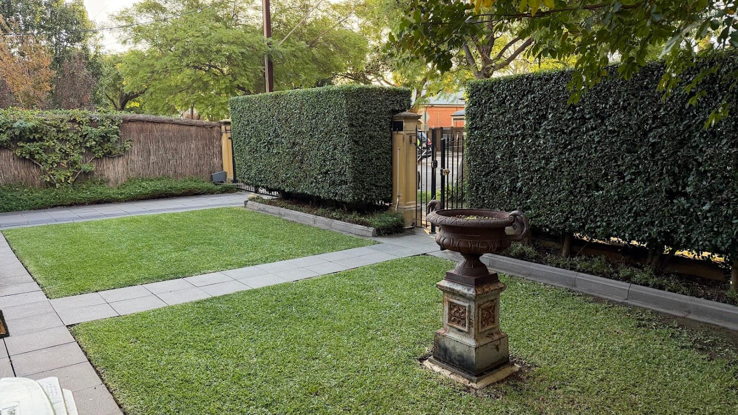 Green Theory — residential outdoor presentation